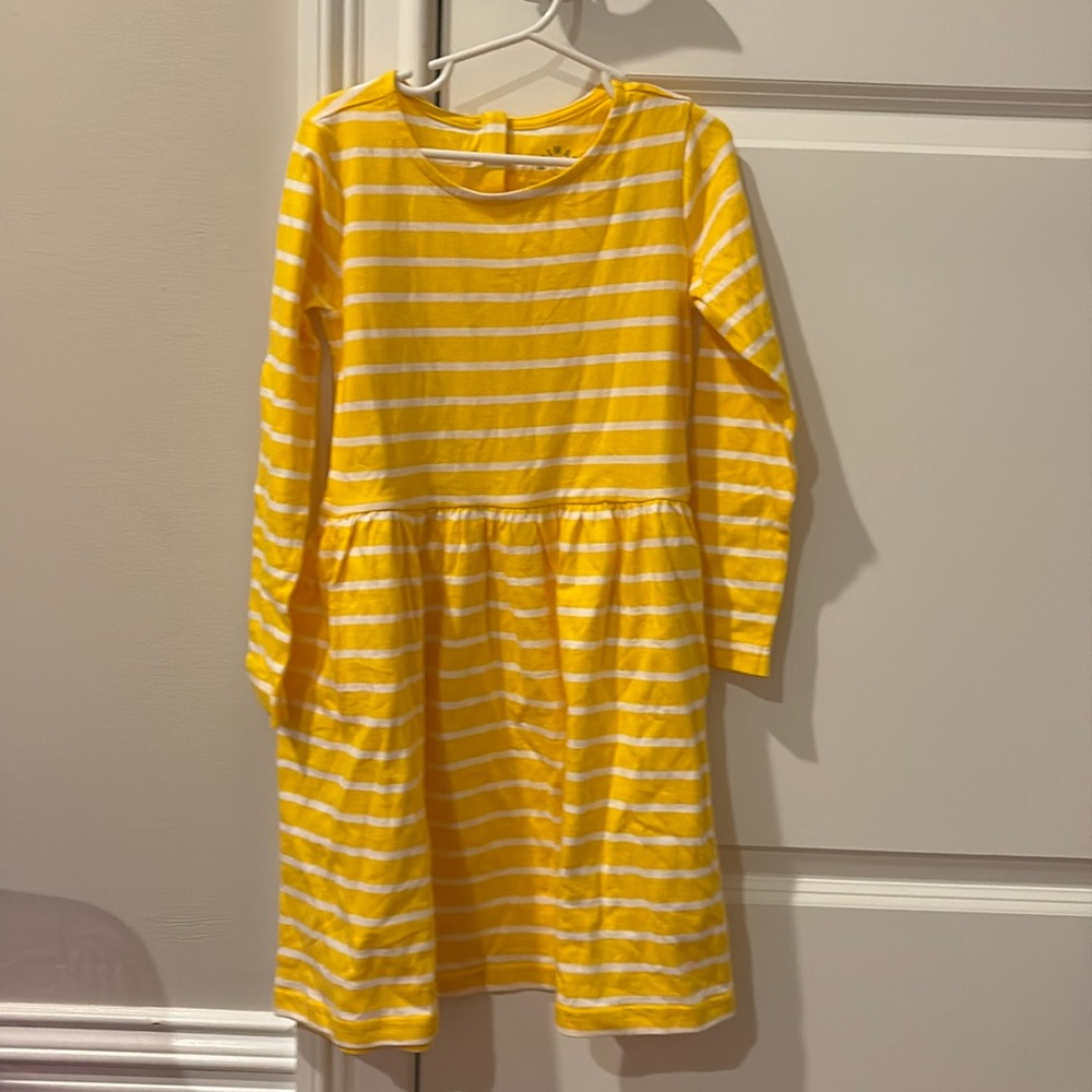 Primary Dress yellow stripes size 6/7